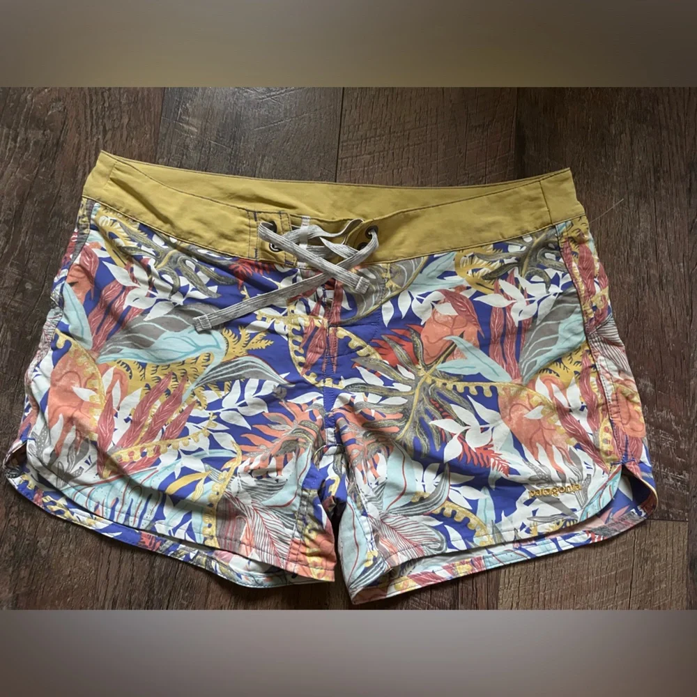 Tropical Print Women's Board Shorts - Picture 6 of 13